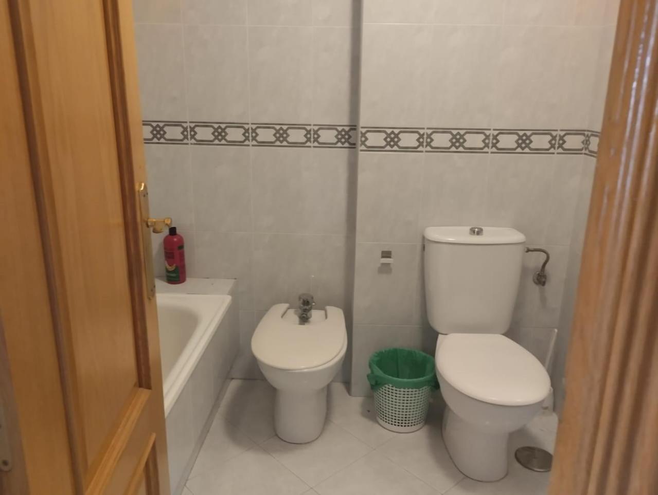 Spacious Room With Private Key And Wifi Granada Exteriör bild