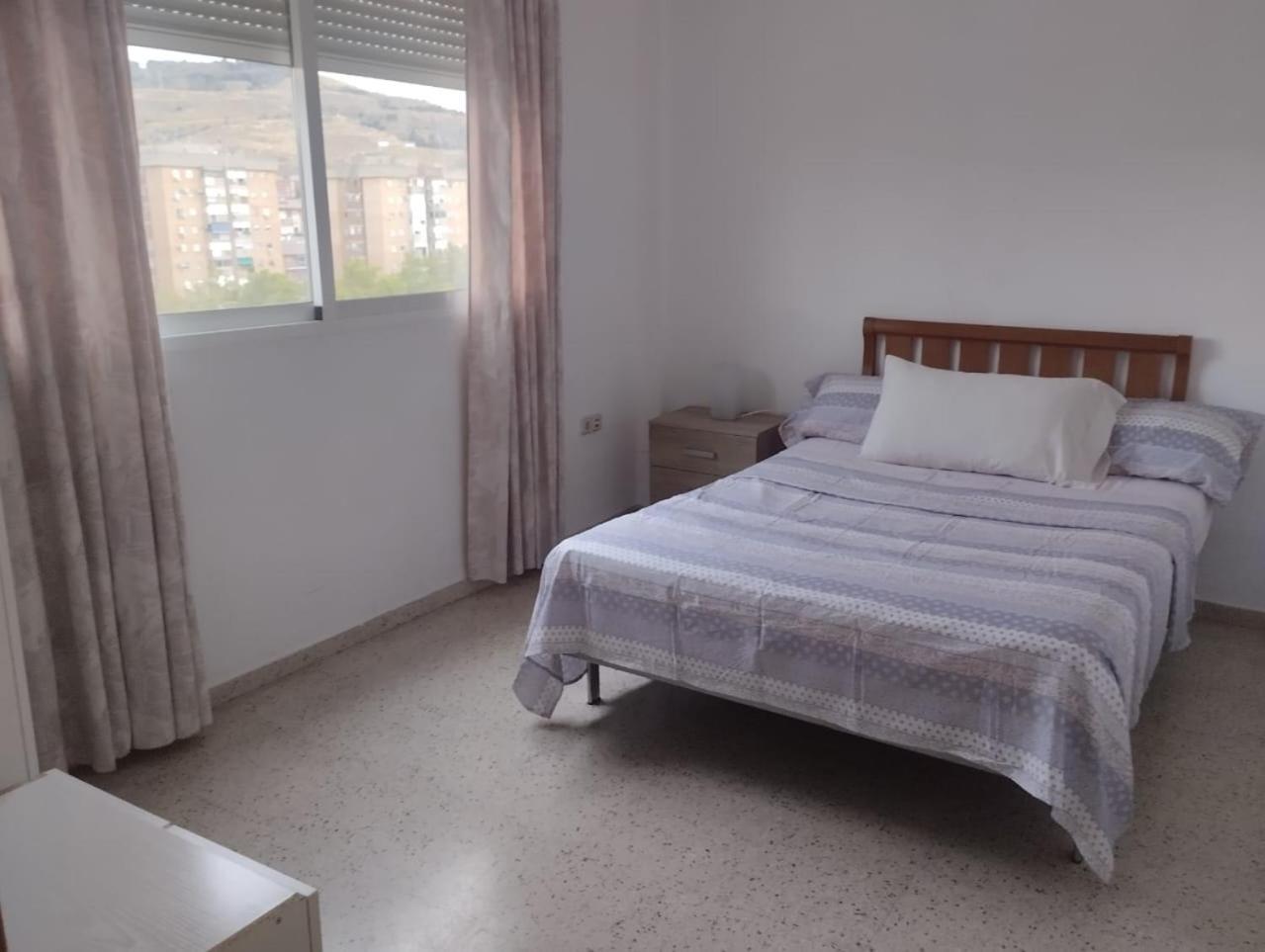 Spacious Room With Private Key And Wifi Granada Exteriör bild
